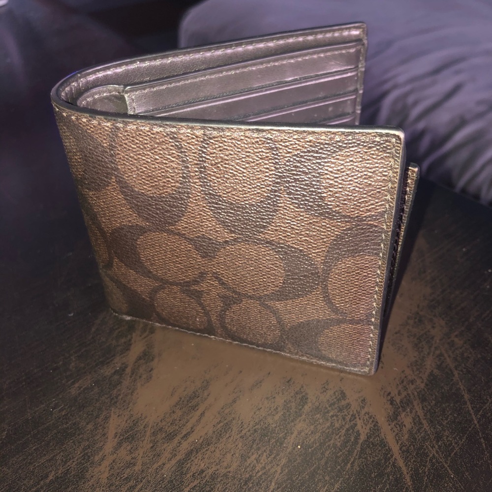 Men’s coach wallet